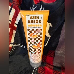 Bath & Body Works Sunshine Mimosa Lotion - Orange and White